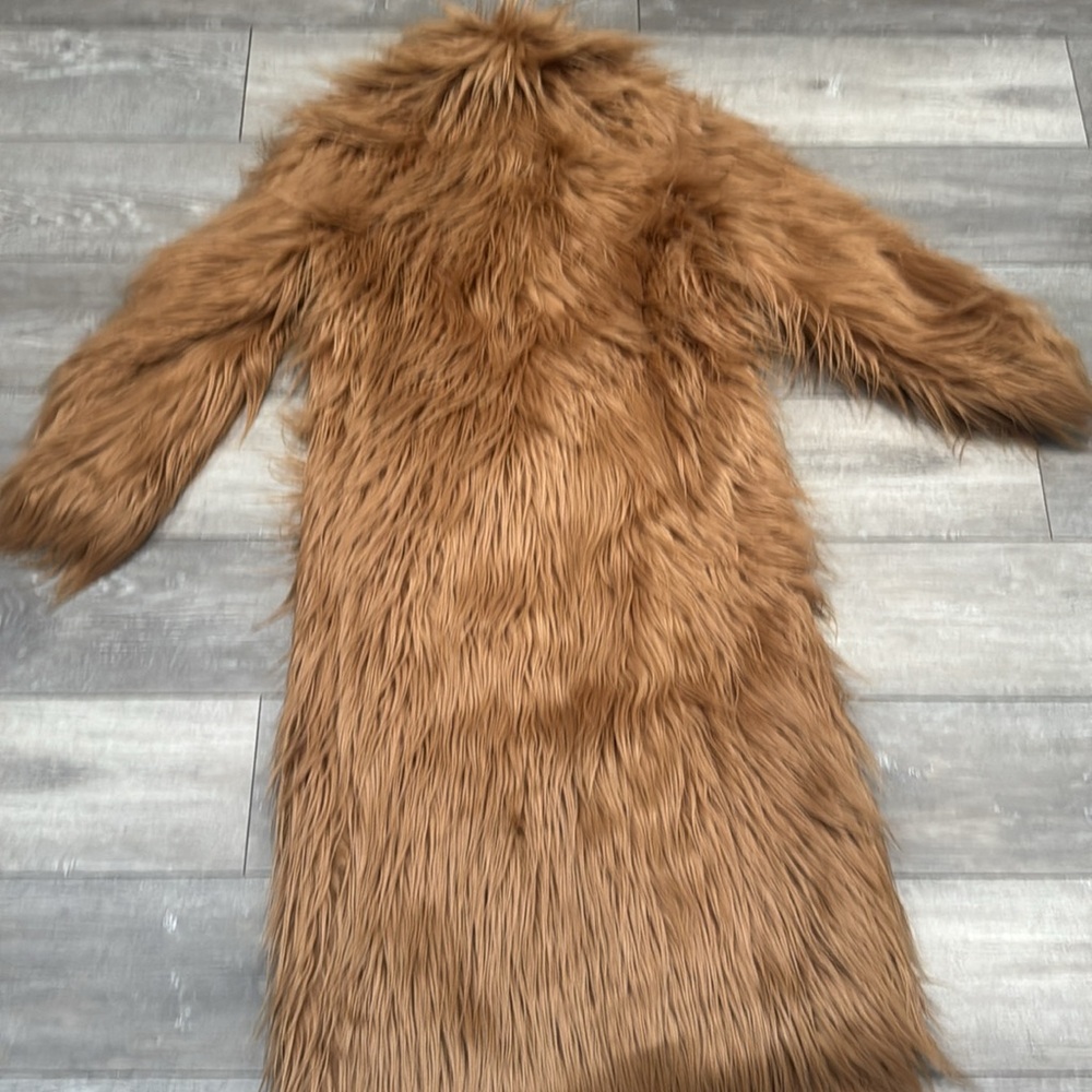 🆕 Zara Studio Faux Fur Maxi Coat – Camel Brown l Statement Coat – NWT - Picture 12 of 15